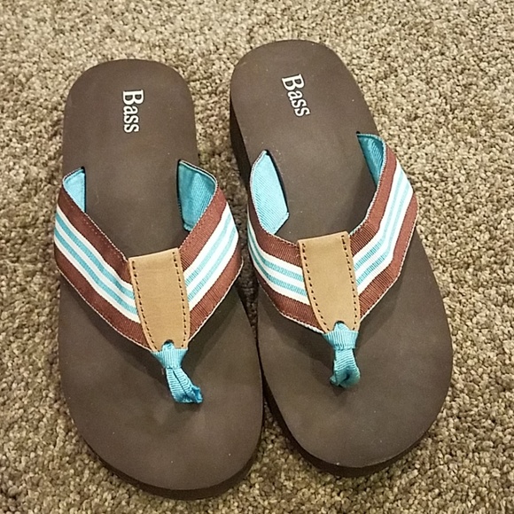 Size 6 Bass flipfops - Picture 1 of 6